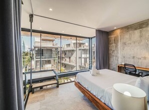 1 chambre, bureau, fer et planche à repasser, Wi-Fi