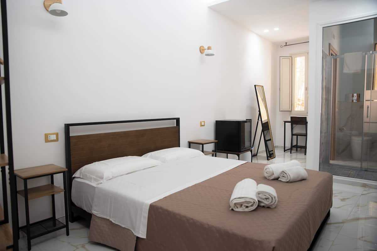 Classic Double Room, City View