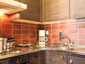 Oven, highchair - Lovely apartment for 2 guests with WIFI and TV (Zermatt)