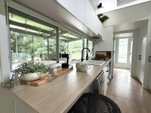 Private kitchen - Atherton Tiny - Retreat with Fire Pit (Tablelands)