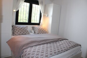 1 soverom, strykejern/-brett, wi-fi og sengetøy