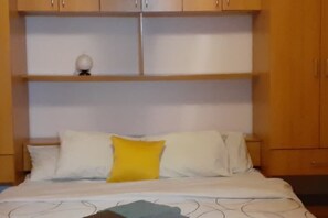 3 bedrooms, iron/ironing board, WiFi