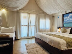 Luxury Tent, Balcony, Pool View - LION PARK HOTEL AND RESORT (Maliya)