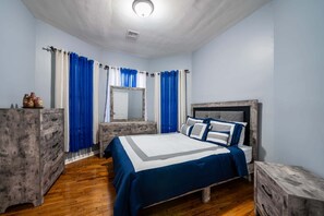 3 chambres, fer et planche à repasser, Wi-Fi, draps fournis