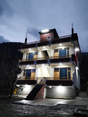 Front of property - THE KAILASHA (Naggar)