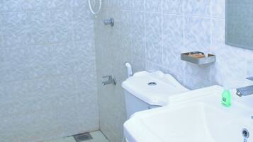 Family Double Room, Balcony | Bathroom | Shower, towels, soap, shampoo