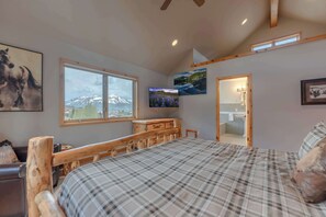6 habitaciones, escritorio y tabla de planchar con plancha 