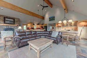 TV, fireplace, offices