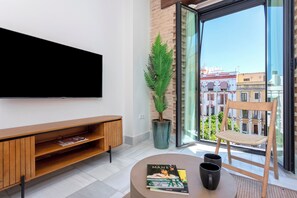 อพาร์ทเมนท์, สระว่ายน้ำส่วนตัว (1 Bedroom) | วิวเมือง