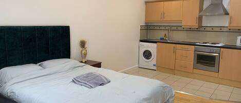 2 bedrooms, free WiFi