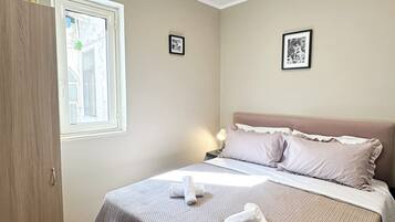 Apartment, 2 Bedrooms | Free WiFi