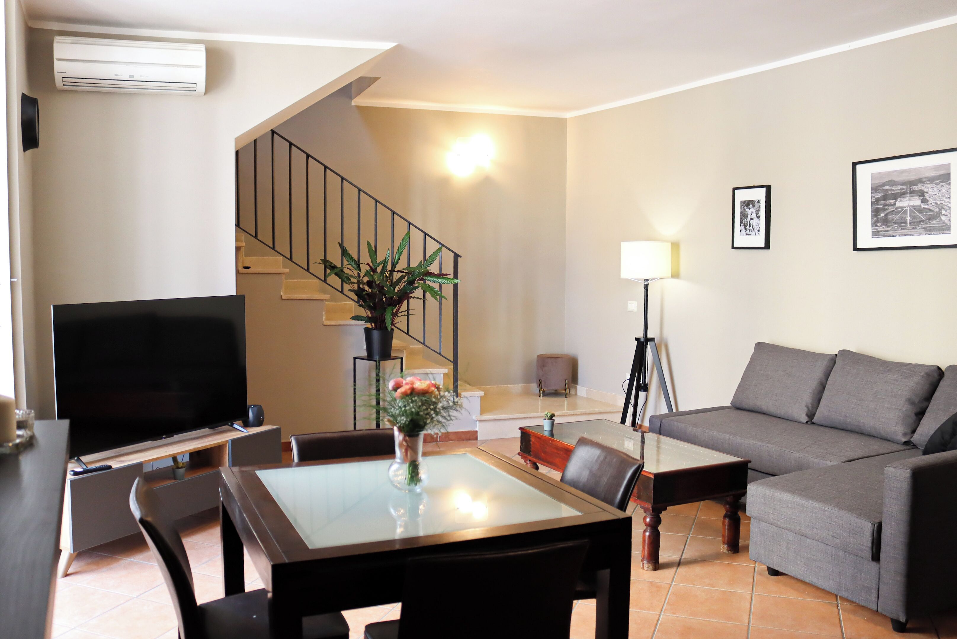 Apartment, Balkon | Wohnbereich