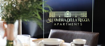 All'Ombra Della Reggia