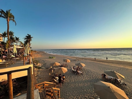 Beach. Punta Arena - Exclusive Two-Level Penthouse - Pool, Private Jacuzzi & Beach Club