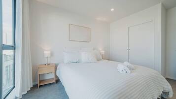 2 dormitorios, tabla de planchar con plancha, wifi y ropa de cama
