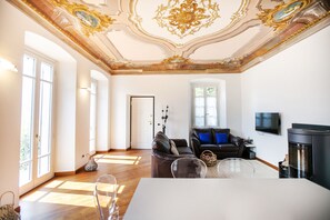 Fernseher