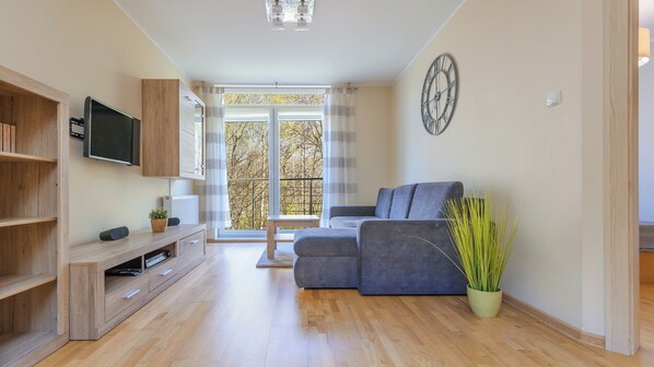 Apartment (22) | Living area | Flat-screen TV