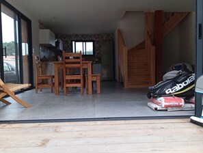 Interior - House located 15 minutes from the beach by car and 5 minutes by bike to the lake (Léon)