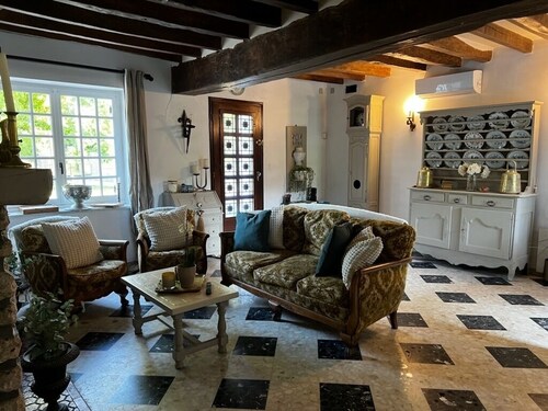 LONGERE EN SOLOGNE - 30 MINUTES FROM THE CHATEAUX DE LA LOIRE AND BEAUVAL ZOO