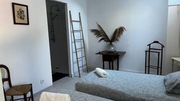 4 bedrooms, iron/ironing board, travel crib, WiFi