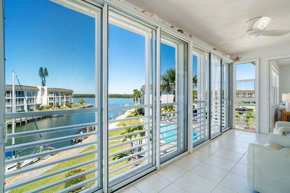 Balcony - Waterfront Retreat in Longboat Key (Longboat Key)