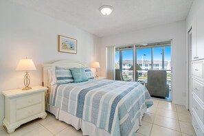 Apartment | 2 bedrooms - Waterfront Retreat in Longboat Key (Longboat Key)