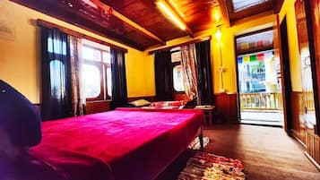 Standard Triple Room, Mountain View | Laptop workspace, free WiFi, bed sheets