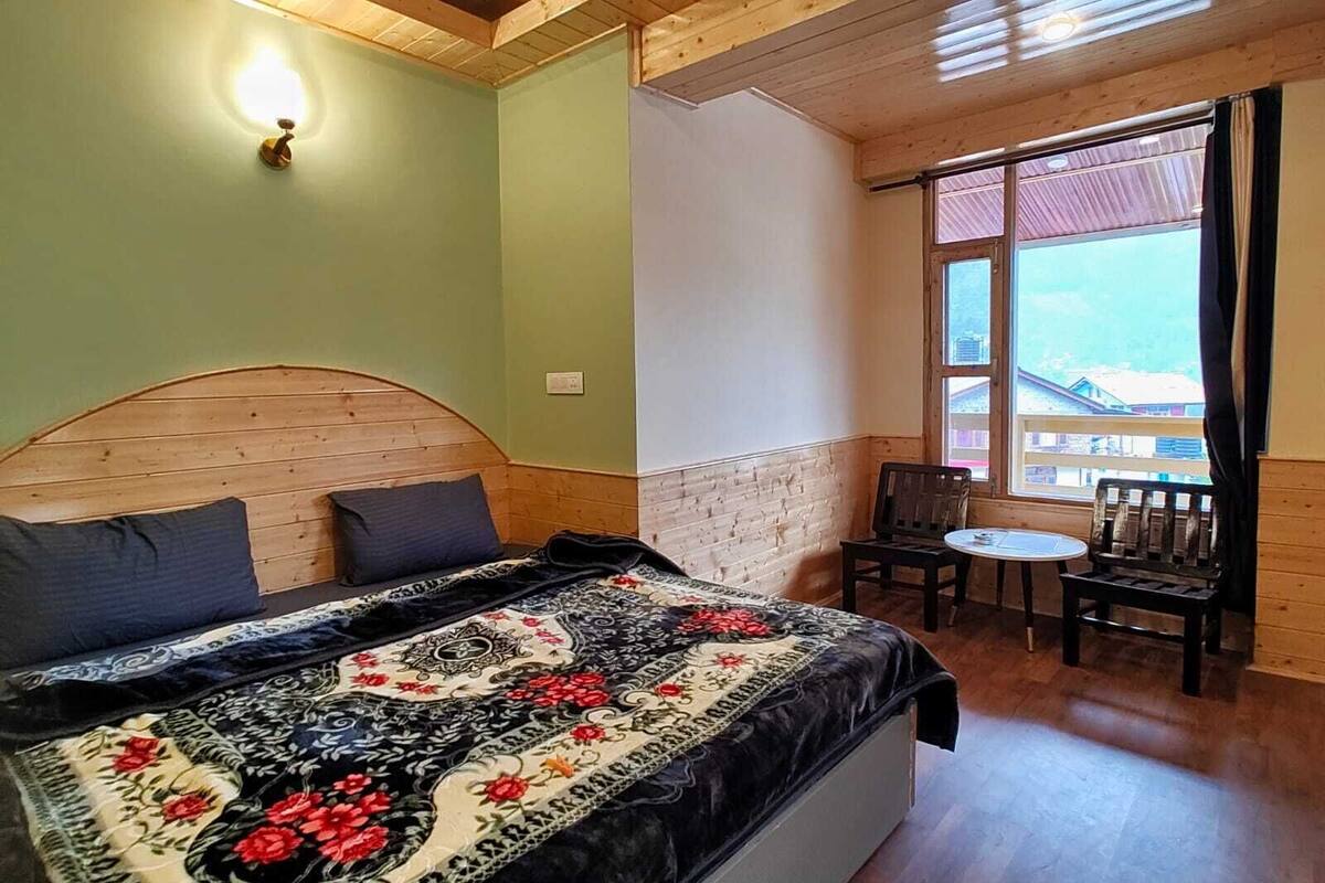 Kamar Double Superior, pemandangan gunung | Ruang kerja ramah laptop, Wi-Fi gratis, dan seprai linen