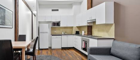 Fridge, microwave, oven, stovetop