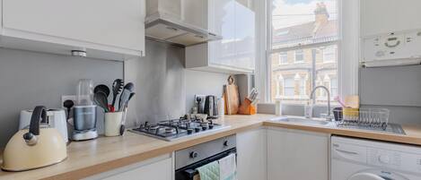 Fridge, oven, stovetop, toaster