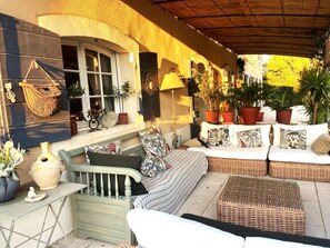 Villa | 5 bedrooms - Large Air-conditioned Villa in Arles (Arles)
