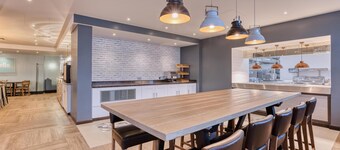 Premier Inn Peterborough City Centre