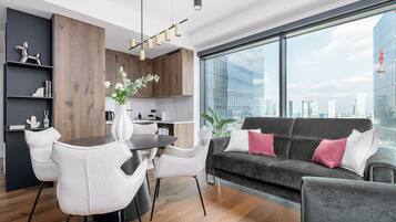 City Apartment | Living room | Smart TV