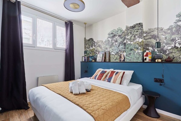 2 bedrooms, iron/ironing board, WiFi