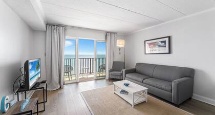 Marigot Beach 907, Oceanfront condo with amazing views!