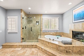 House | 5 bedrooms, Internet - Elegant Villa Retreat Pool Garden Alfresco Lounge (Rancho Santa Margarita)