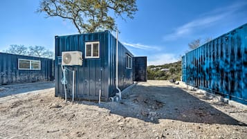 Apartment (0 Bedroom) | Interior