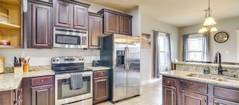 10 Mi to Gulfport Beaches: Family Home w/ Patio