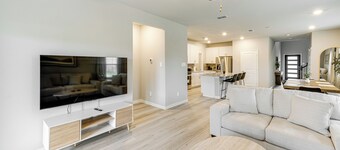 Pool Access: Modern Retreat in Lowry Crossing!