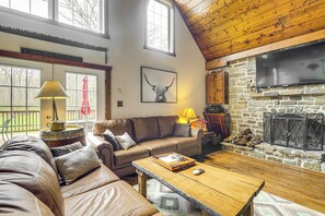 House (6 Bedrooms) | Interior