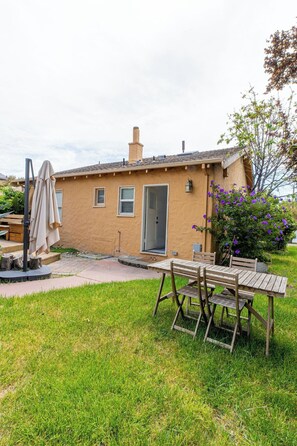 House, 2 Bedrooms, Smoking, Patio | Exterior