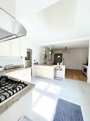 Casa, 2 habitaciones, para fumadores, patio | Interior