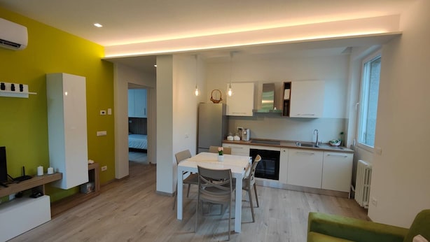 Appartamento, 2 camere da letto, balcone | Sala da pranzo