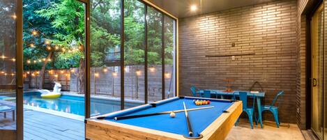 House | 6 bedrooms, Internet