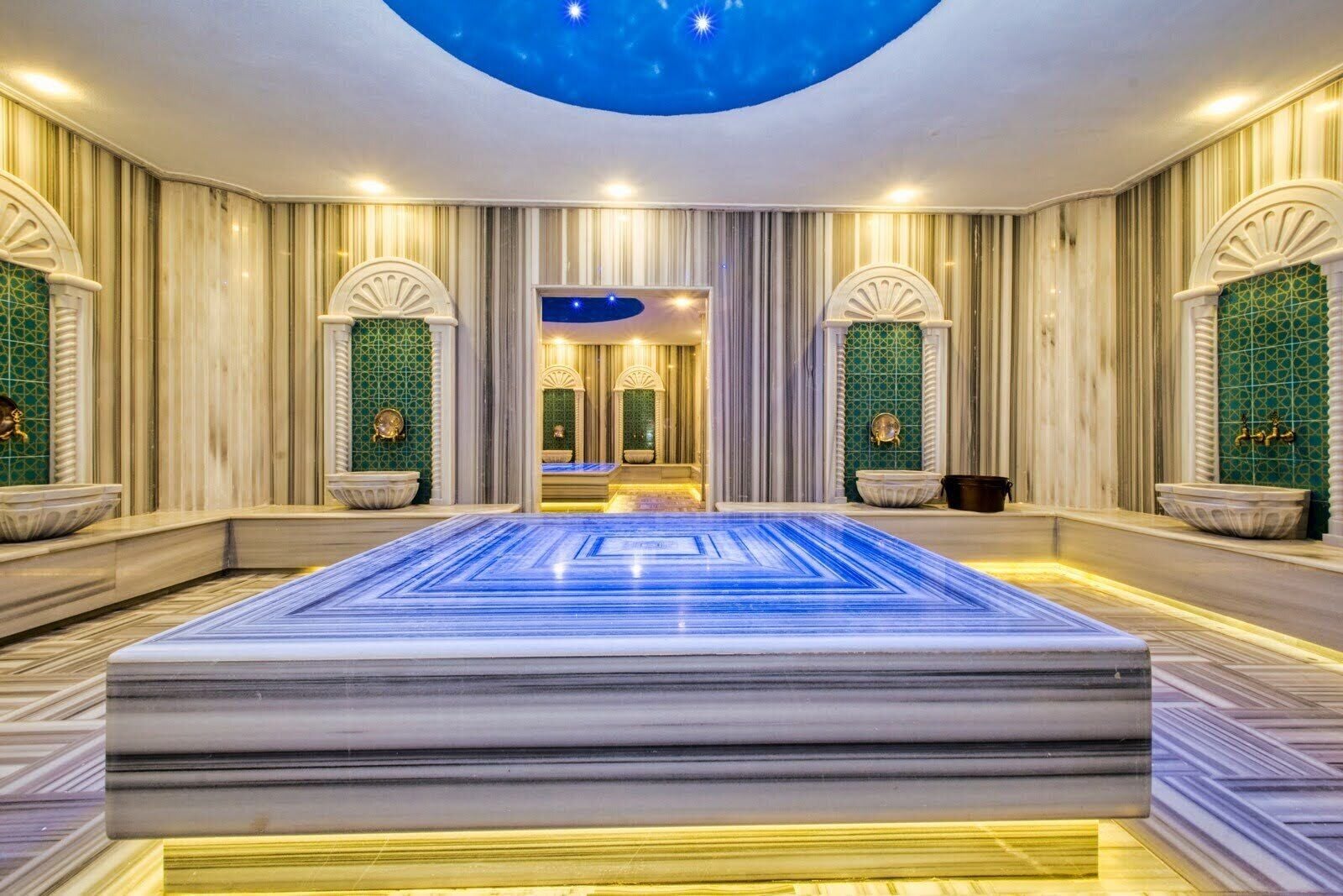 Espace de soins pour les couples, hammam, soins corporels