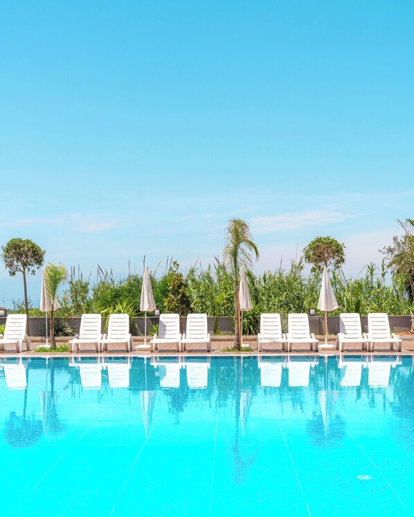 季節性室外游泳池