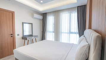 Egyptian cotton sheets, premium bedding, minibar, soundproofing