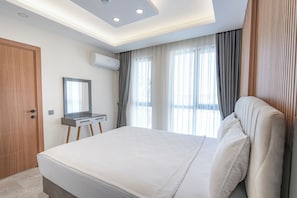 Sábanas de algodón egipcio, ropa de cama de alta calidad y minibar 