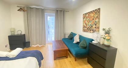 Luxurious London 5 Bedroom House