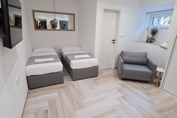 Comfortable twin beds or double bed setup